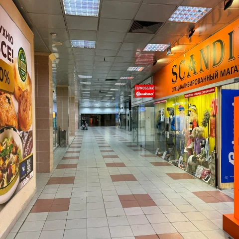 ТЦ «Черемушки»: платная парковка вместо ремонта и ужасные туалеты